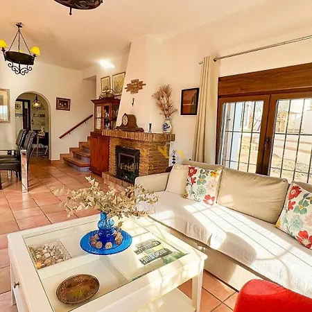 Villa Hazilla De Raya *
