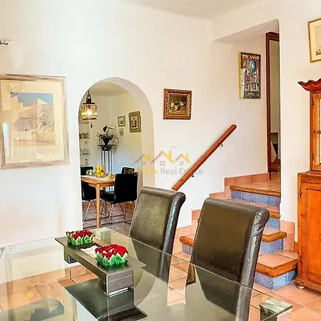 Villa Hazilla De Raya
