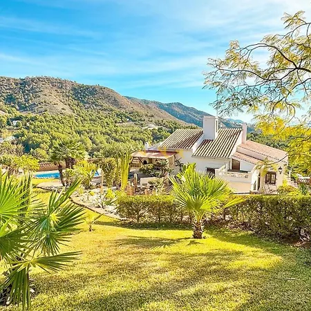 Hazilla De Raya Villa Malaga